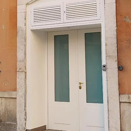 Seaside Sartoria Apartment Bari
